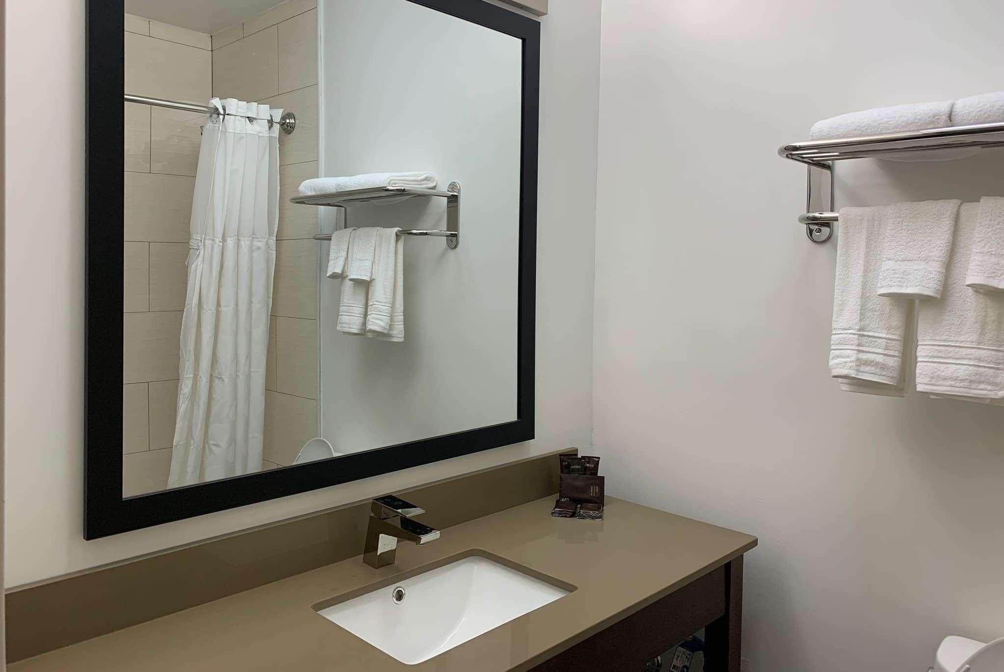 Wingate By Wyndham Jfk Airport, Far Rockaway Ny Hotel Nova Iorque Exterior foto
