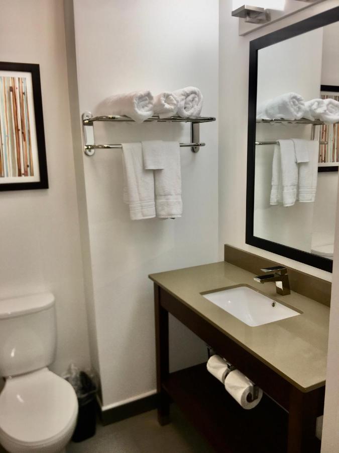 Wingate By Wyndham Jfk Airport, Far Rockaway Ny Hotel Nova Iorque Exterior foto